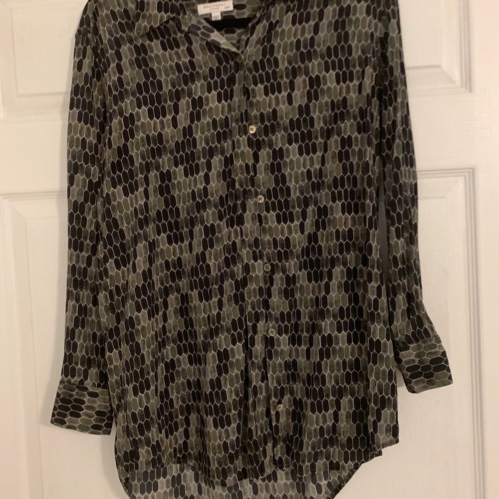 Equipment Essential Silk Button Down Top